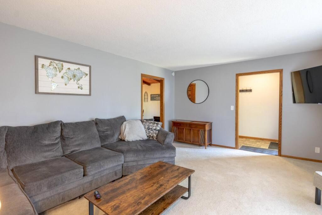 Family Home W/ 2 King, 2 Queen Beds + Game Room Bemidji Luaran gambar