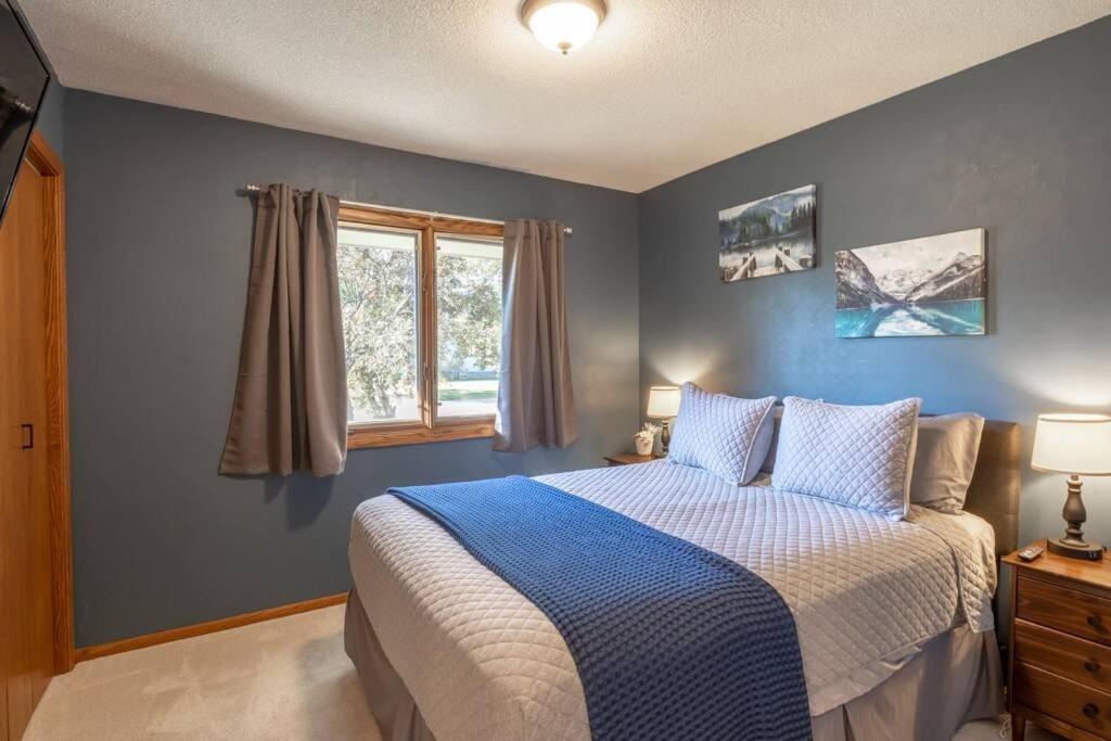 Family Home W/ 2 King, 2 Queen Beds + Game Room Bemidji Luaran gambar