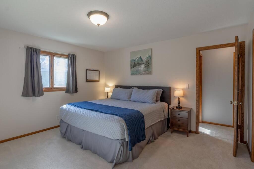 Family Home W/ 2 King, 2 Queen Beds + Game Room Bemidji Luaran gambar